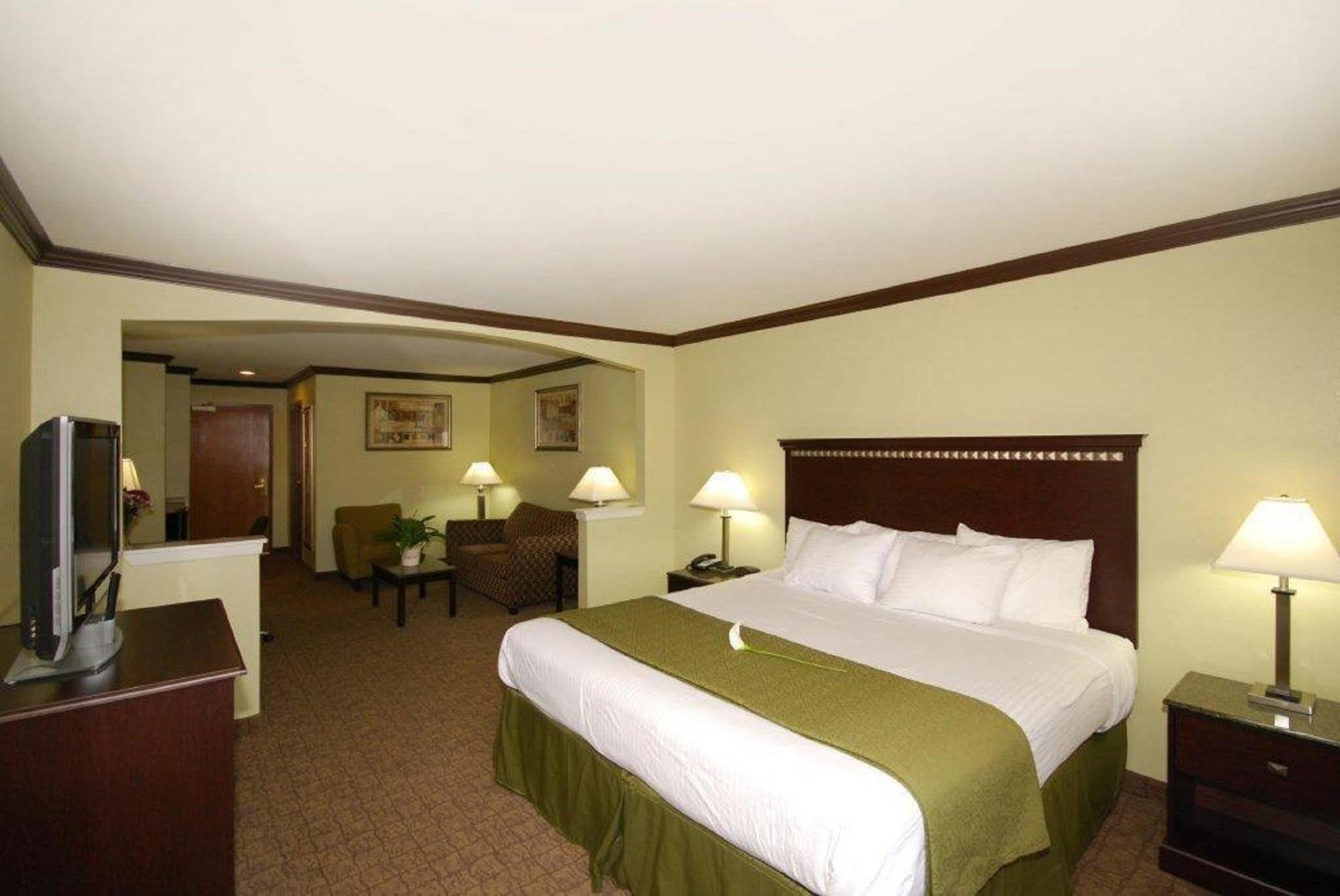Best Western Plus Lake Worth Exteriör bild